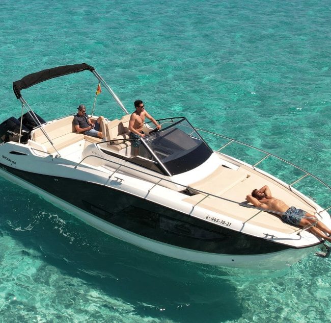 quicksilver-875-just-feel-varen-zonder-kapitein-ibiza-3